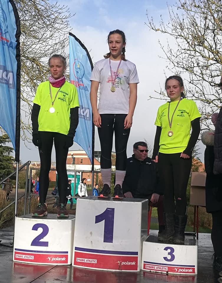 Minimes_filles_podium_Deepartx_cross_2020.jpg