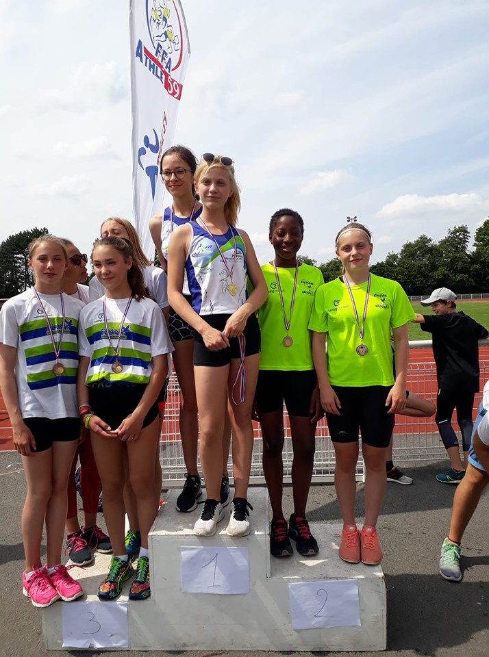 Podium_4_X_60m_Benjamines_deepartx_Record_club.jpg